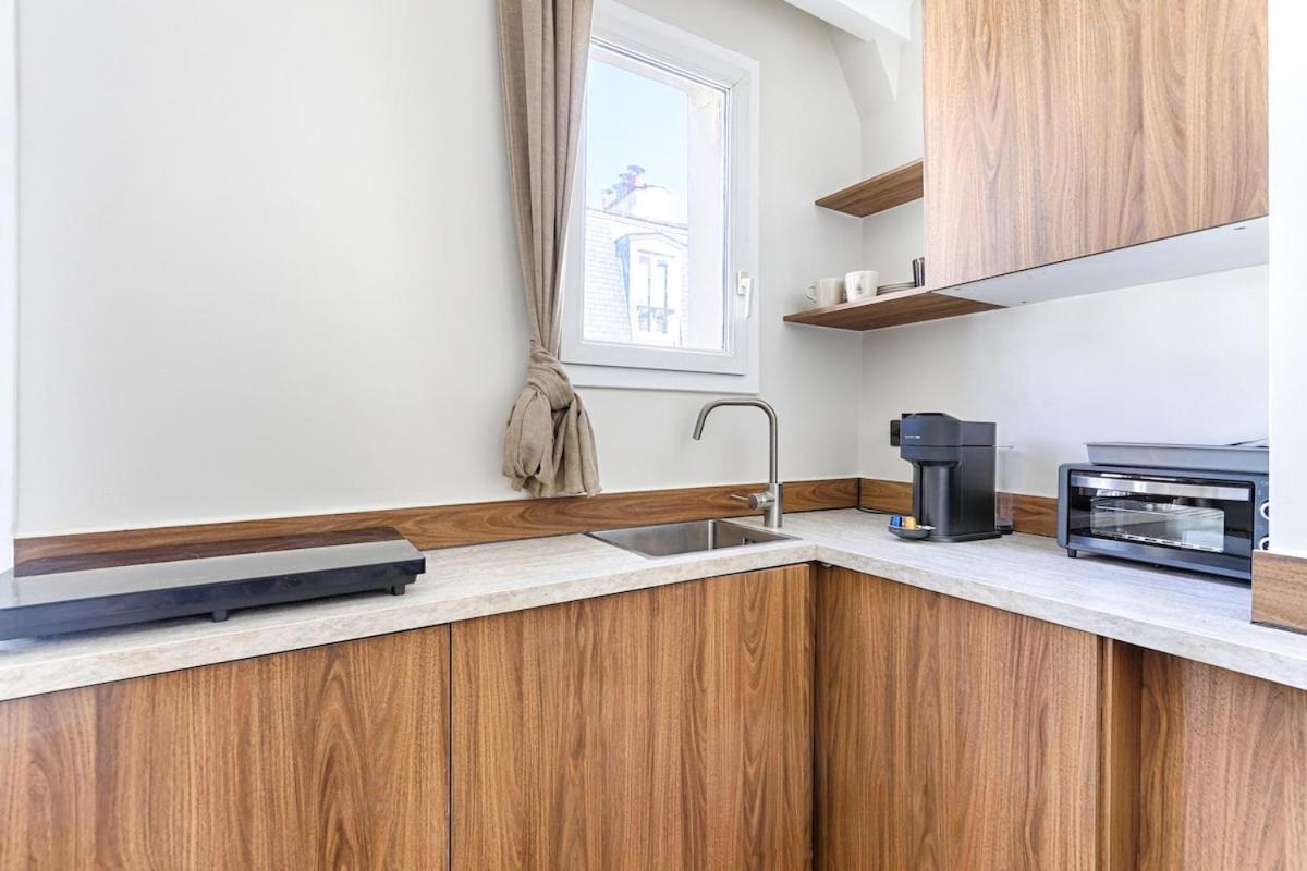 Apartment Barbes Buttes Chaumont Cosy 2p
